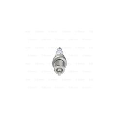 Свеча зажигания Bosch 0 242 225 580 Фото 4