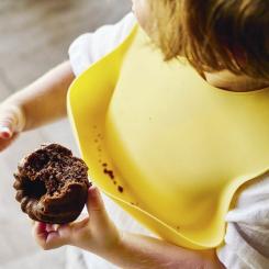 Нагрудничек MinikOiOi силиконовый 100% BASICS - Pinky Pink Фото 3