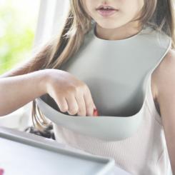 Нагрудничек MinikOiOi силиконовый 100% BASICS - Pinky Pink Фото 4