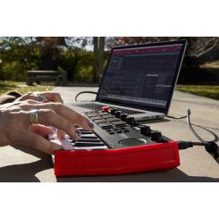 MIDI-клавиатура Akai MPK Mini Play MK3 Фото 6