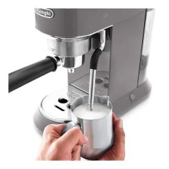 Рожковая кофеварка эспрессо DeLonghi EC 885 GY Фото 4