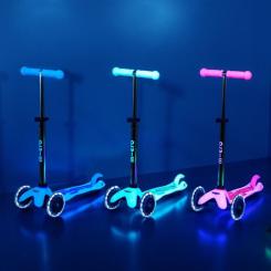 Самокат Micro Mini Deluxe Glow LED Морозний рожевий Фото 7