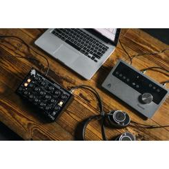 Синтезатор Moog Music Minitaur Фото 10