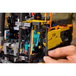 Конструктор LEGO Technic Экскаватор Volvo EC500 Hybrid Фото 10