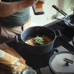 Кастрюля Fiskars Hard Face 5 л Фото 5