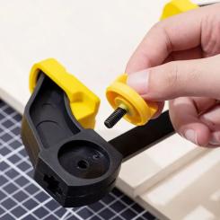 Струбцина Deli быстрозажимная 30 см Фото 5