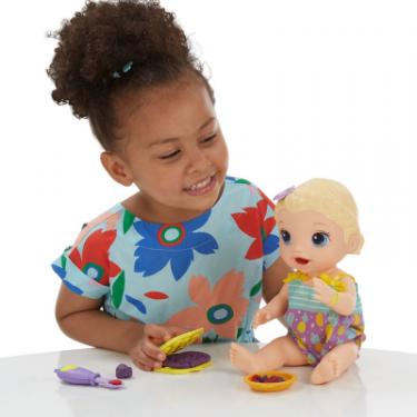 Кукла Hasbro Baby Alive Малышка Блондинка и Снеки Фото 2